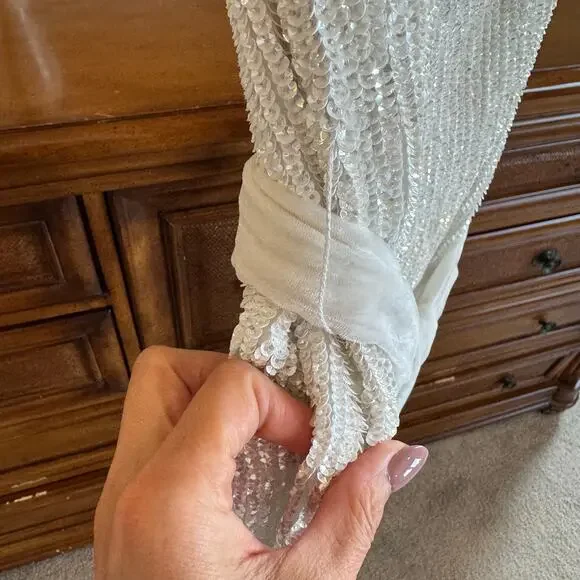 Retrofête Ella Sequin One Shoulder Dress White NWT Size M Sold Out Retail $525 - Picture 9 of 13